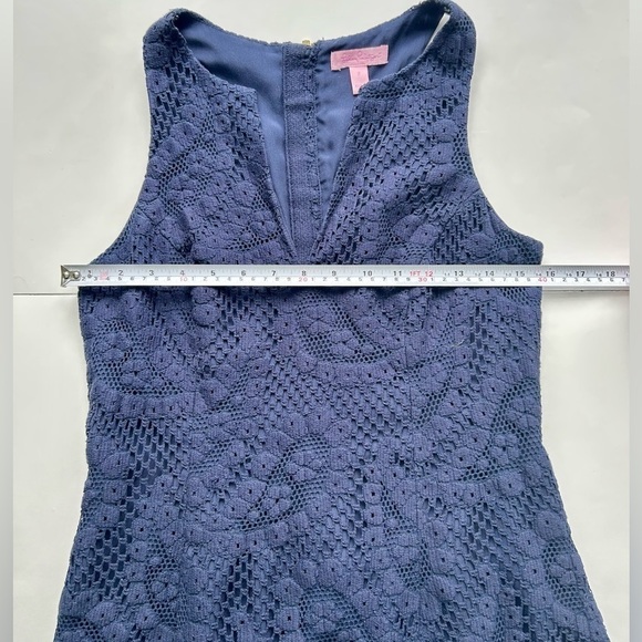 LILLY Pulitzer Augusta Shift Dress 2 navy lace - Picture 5 of 9